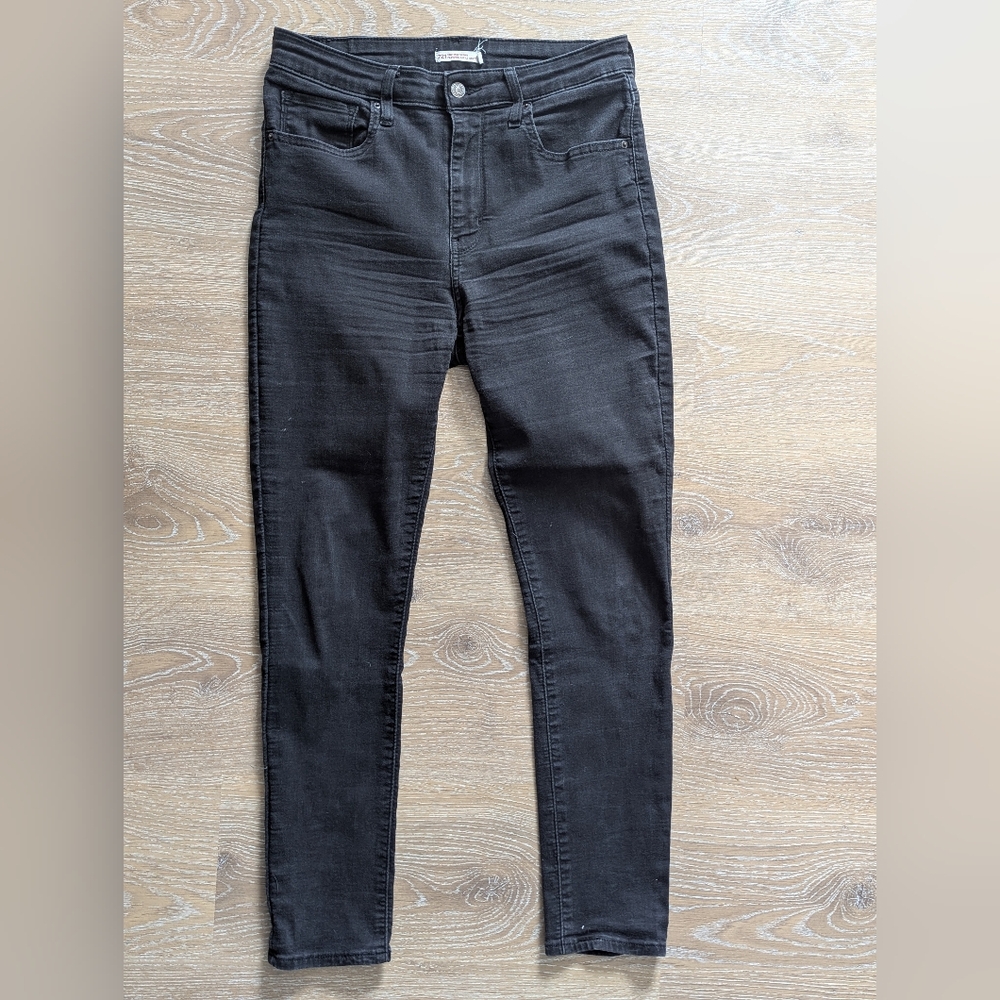 Levi's 721 High Rise‎ Black Skinny Jeans Denim Streetwear Goth Dark Acedemia